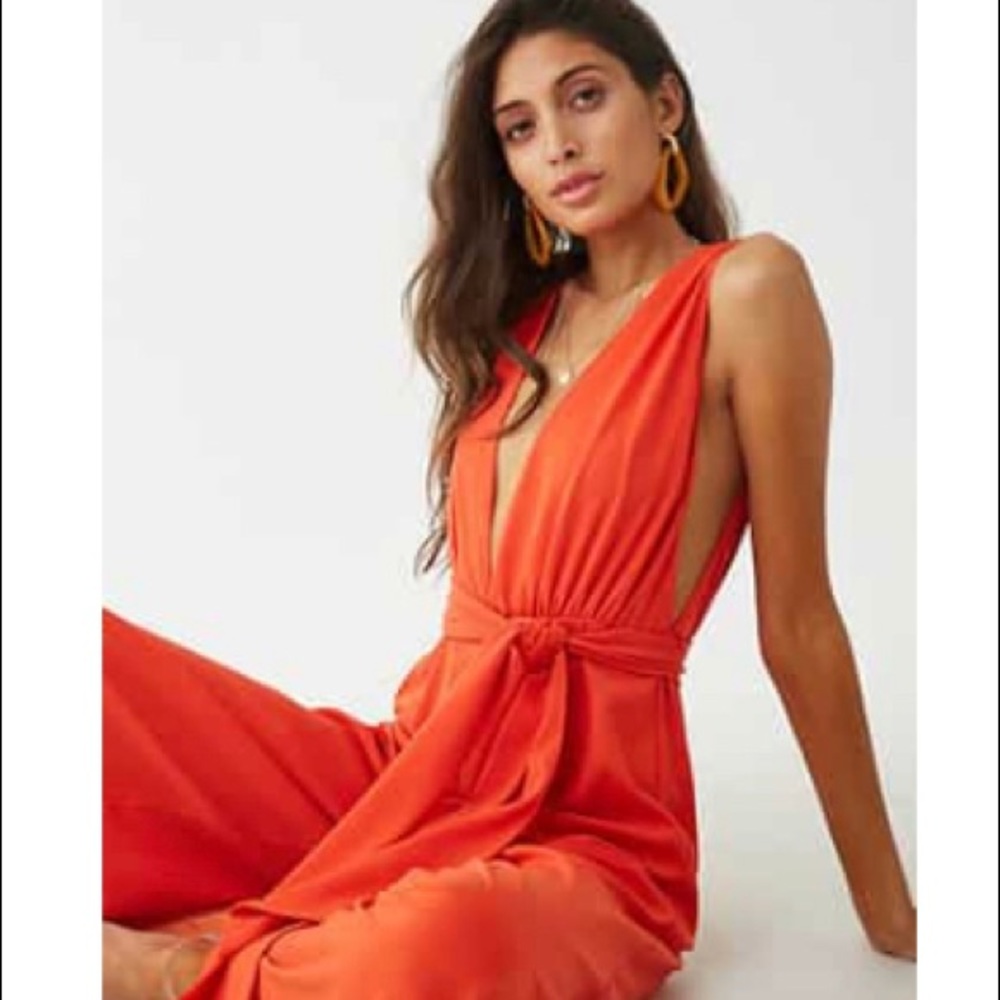 Plunging Wide-Leg Jumpsuit XS